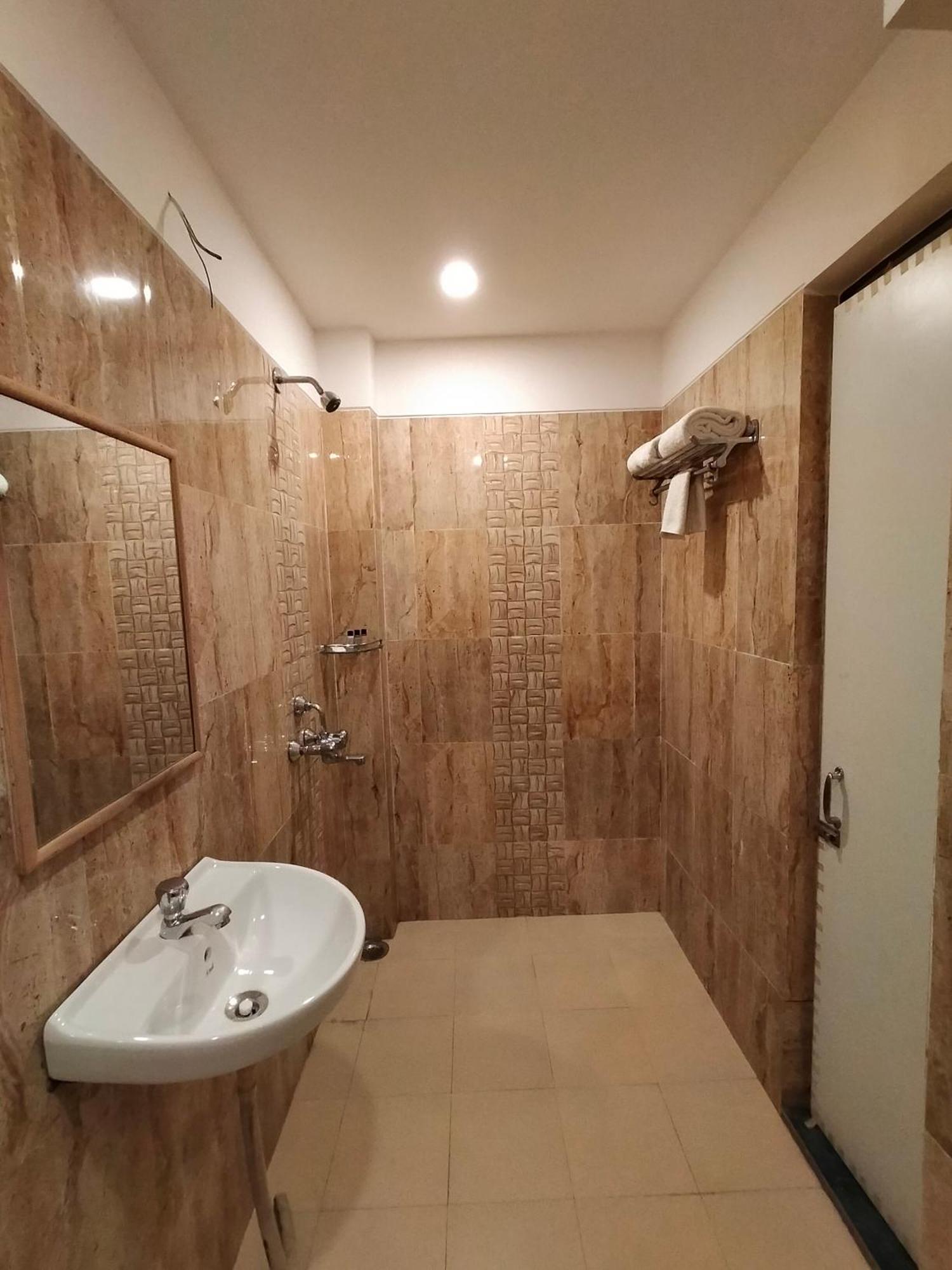 ורנאסי Vedic Villa מראה חיצוני תמונה